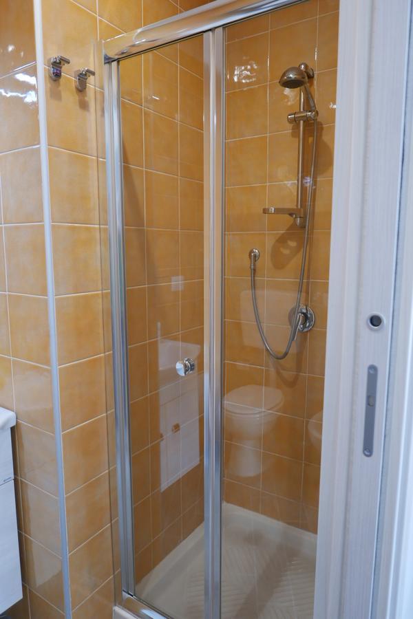 B&B da Ary Napoli Bagian luar foto